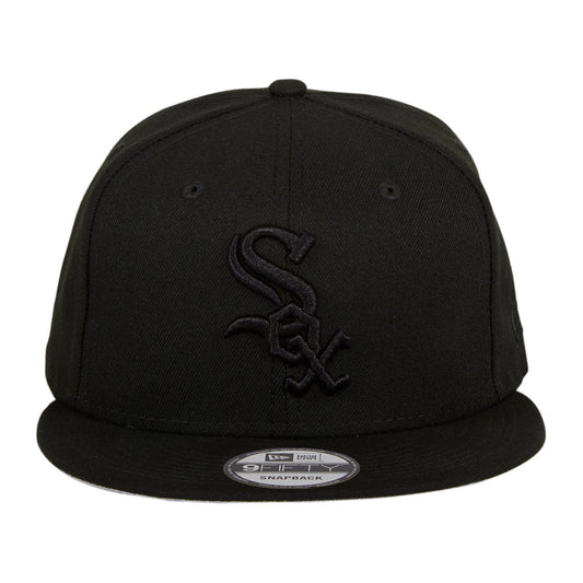 New Era Chicago White Sox 9FIFTY Snapback — Black on Black