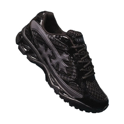 Bravest Studios Kross Kountry Runner — Triple Black