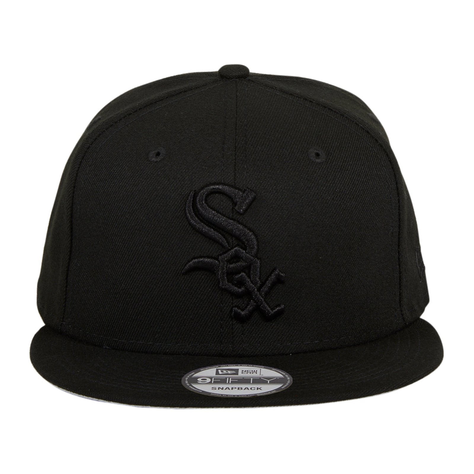 New Era Chicago White Sox 9FIFTY Snapback — Black on Black