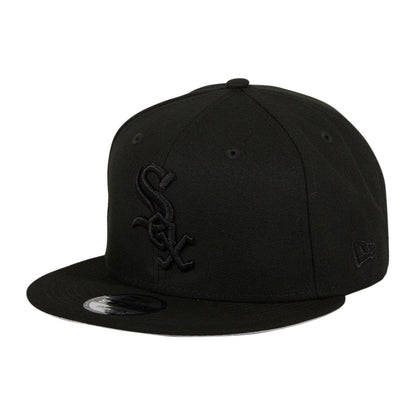 New Era Chicago White Sox 9FIFTY Snapback — Black on Black