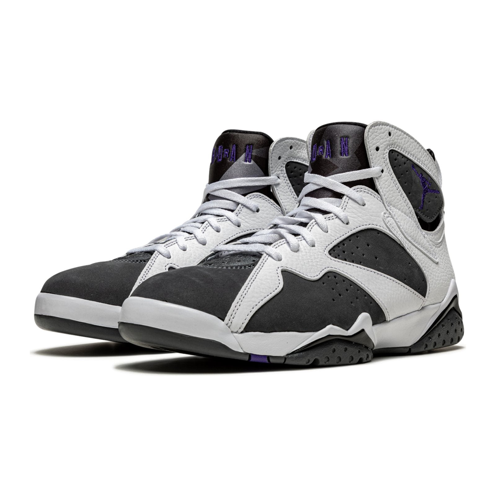 nike air jordan 7 retro white varsity purple