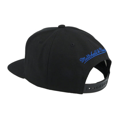 Mitchell & Ness New York Knicks Team Vibes Snapback — Black