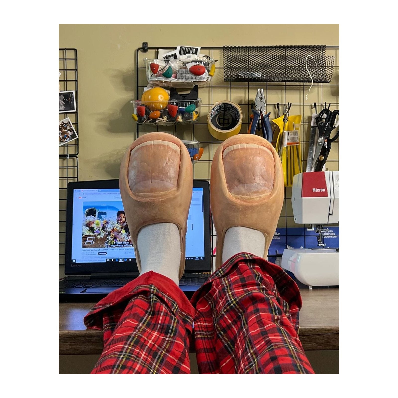 Bravest Studios Toe Slide