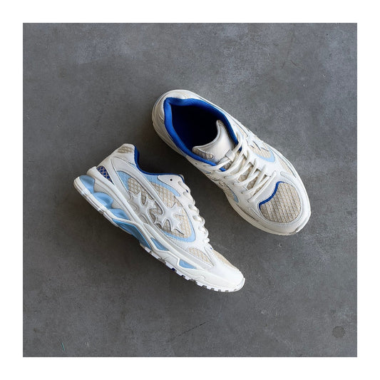 Bravest Studios Kross Kountry Runner — Ice Blue
