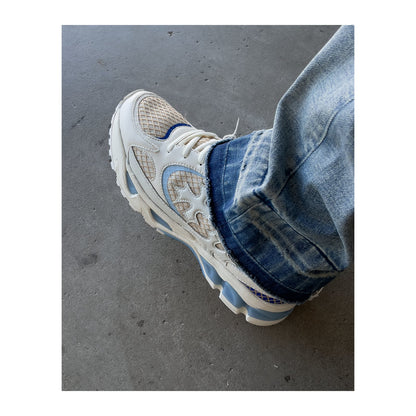 Bravest Studios Kross Kountry Runner — Ice Blue