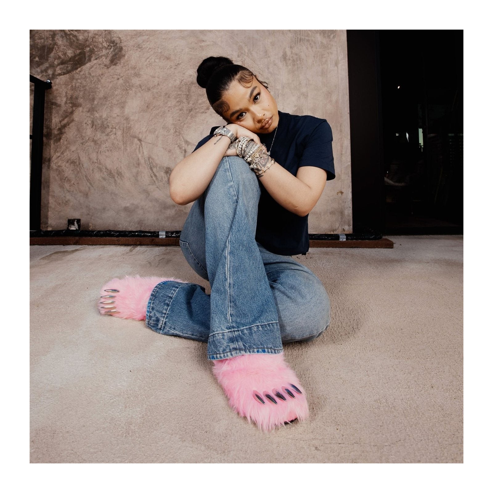 Bravest Studios Bear Claw Mule — Pink