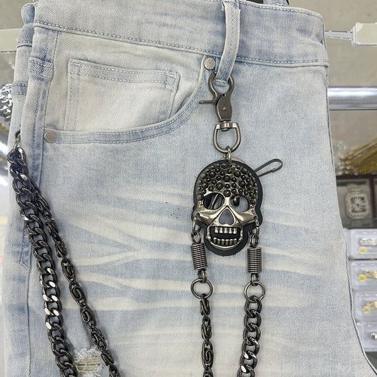 EAK Wallet Chain — Gunmetal/Spikedskull — clasp and charm detail